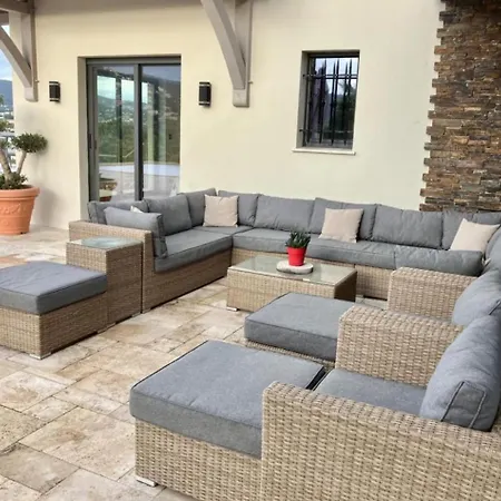 Вилла Mona Lisa Кавалер-сюр-Мер